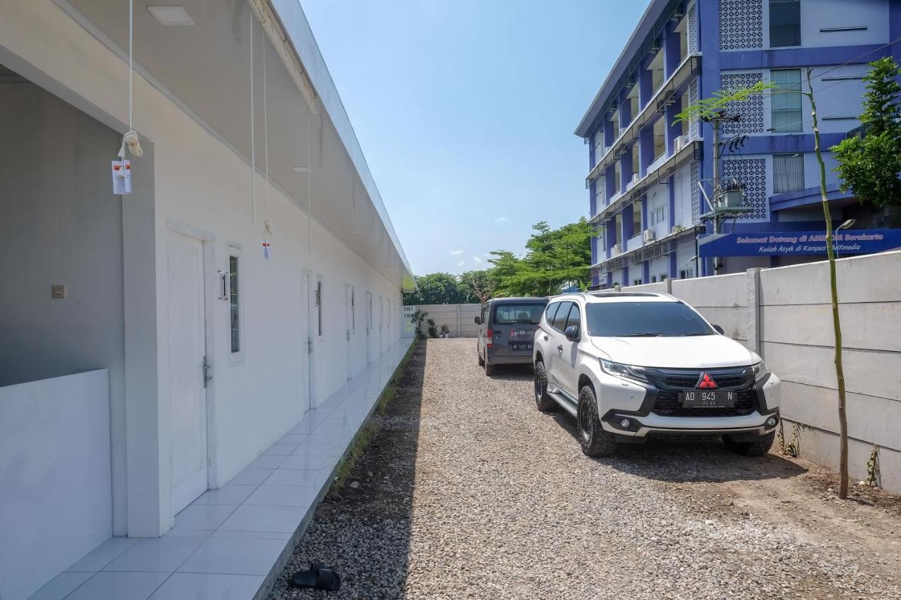 Reddoorz Near Tugu Kartasura Hotel Sukoharjo Екстериор снимка